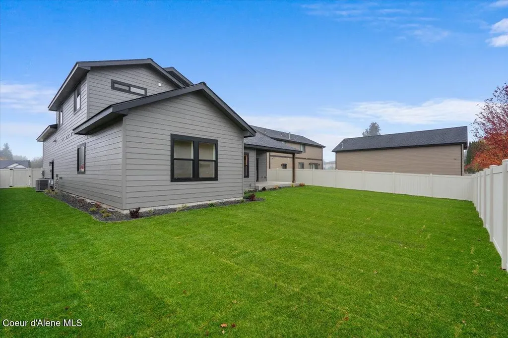 9337 N Secretariat Lane Hayden ID 83835