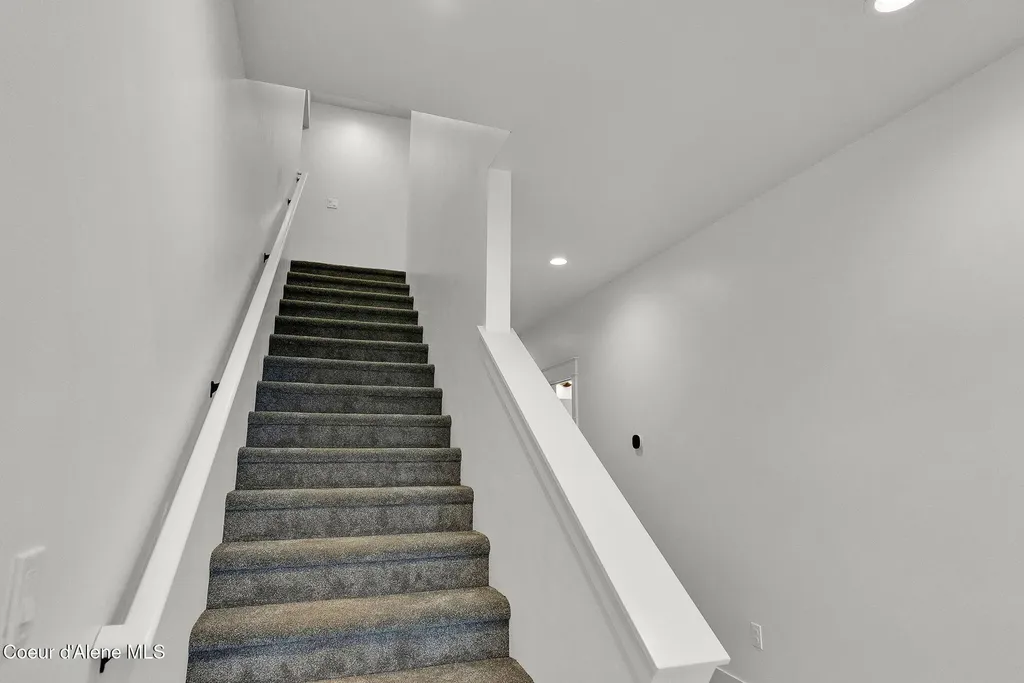 969 E Yellow Pine Avenue Athol ID 83801