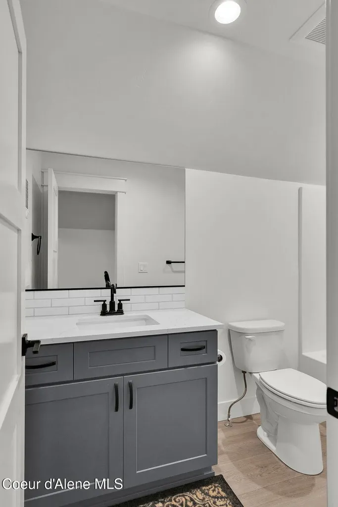 969 E Yellow Pine Avenue Athol ID 83801