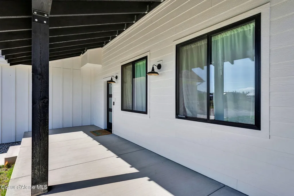 969 E Yellow Pine Avenue Athol ID 83801