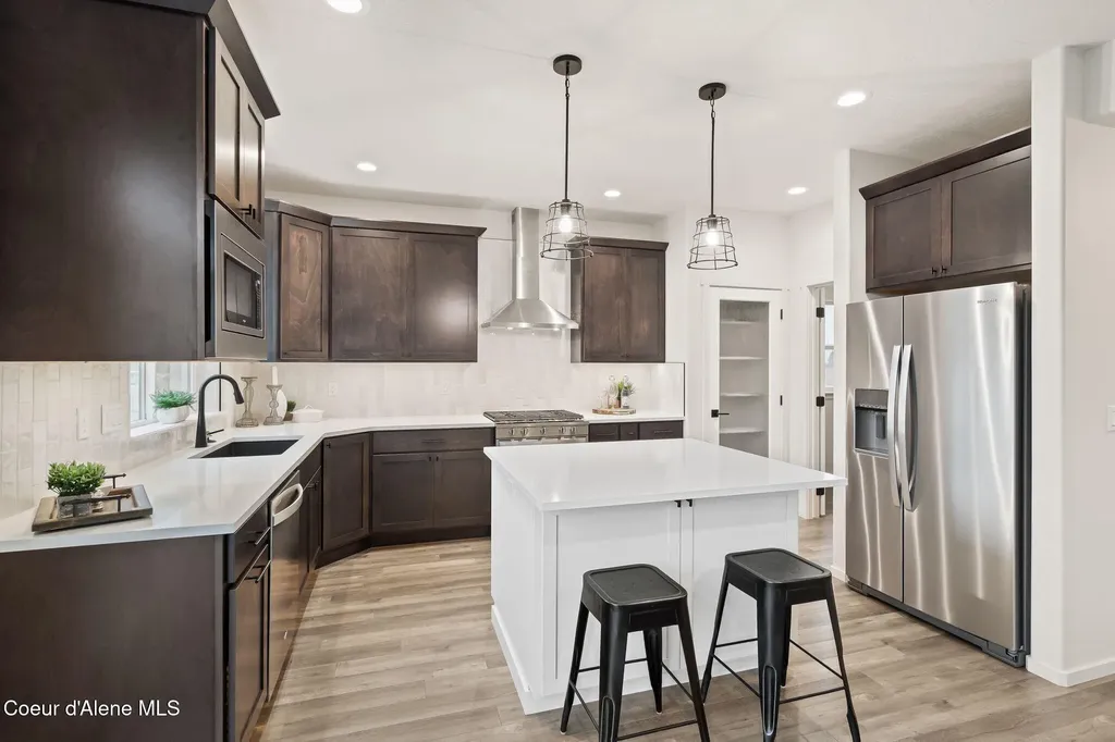 6056 Pelican Loop Rathdrum ID 83858