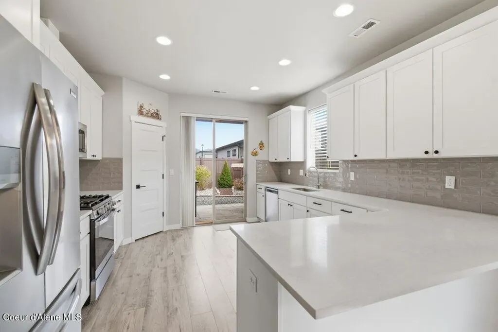 8703 W Hood Street Rathdrum ID 83858