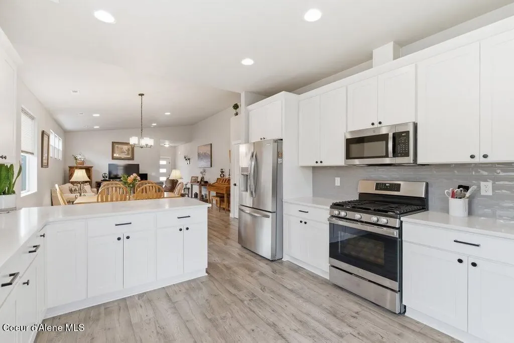 8703 W Hood Street Rathdrum ID 83858