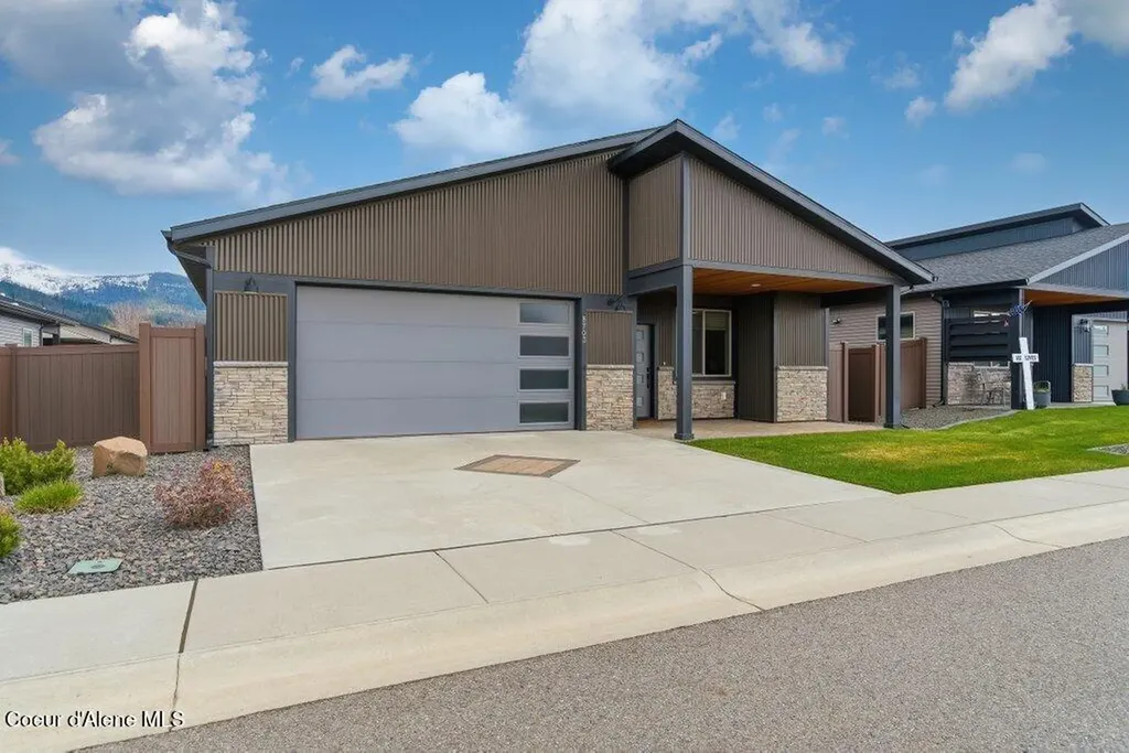 8703 W Hood Street Rathdrum ID 83858