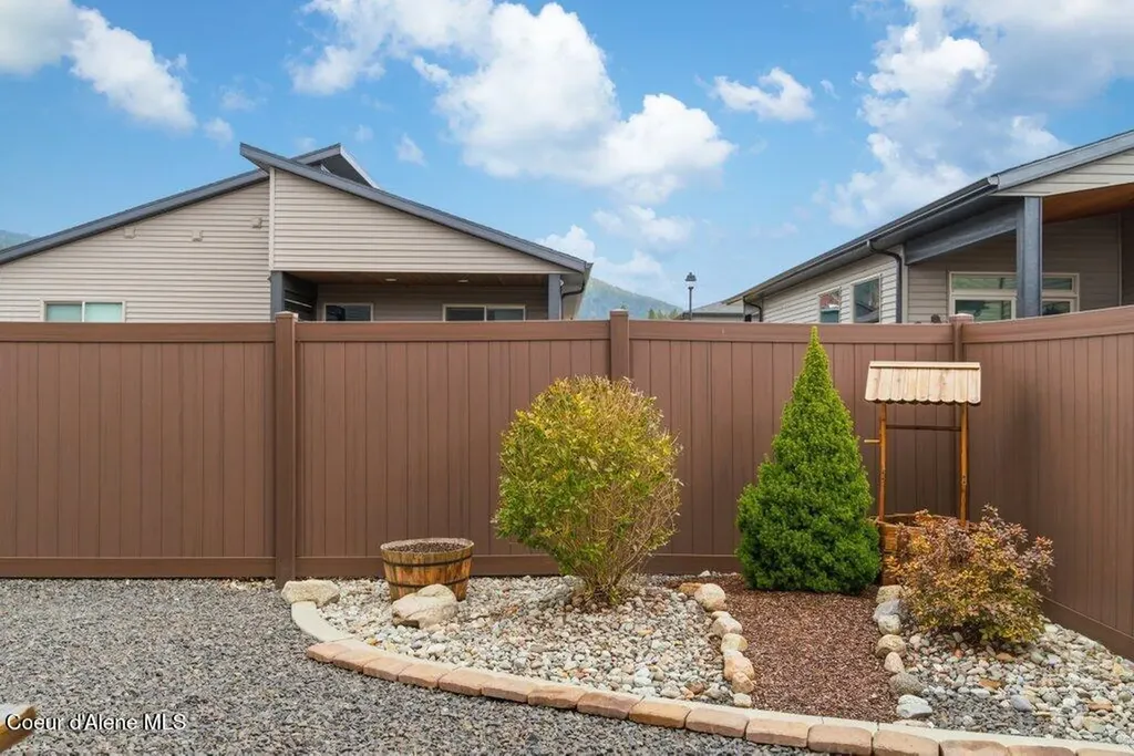 8703 W Hood Street Rathdrum ID 83858