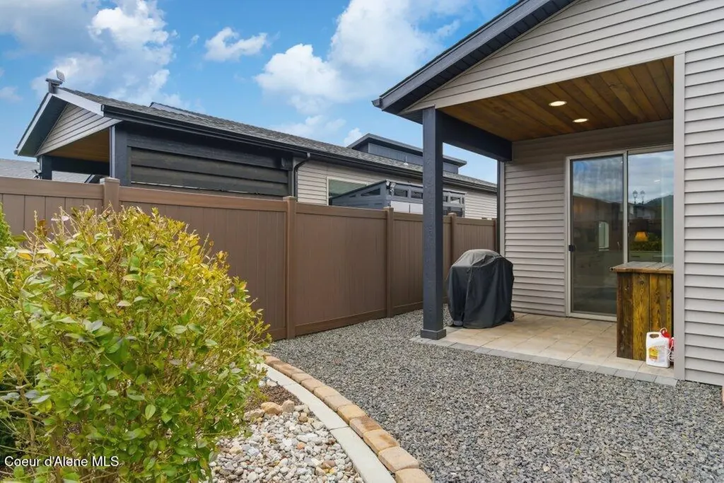 8703 W Hood Street Rathdrum ID 83858