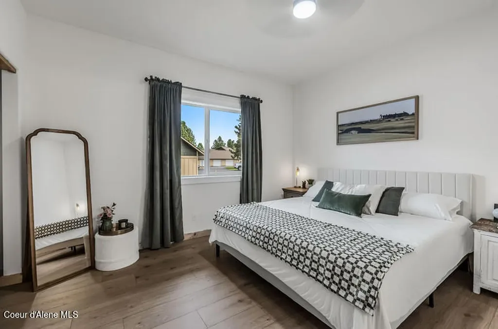 103-B Chardonnay Drive Blanchard ID 83804