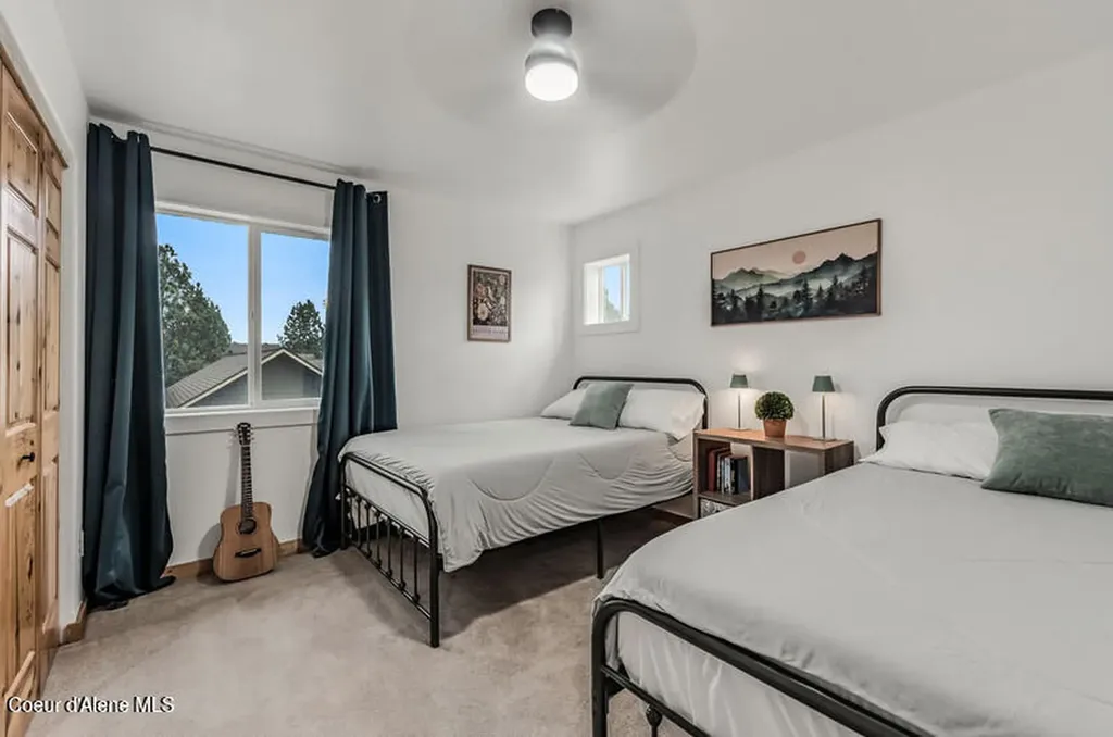 103-B Chardonnay Drive Blanchard ID 83804