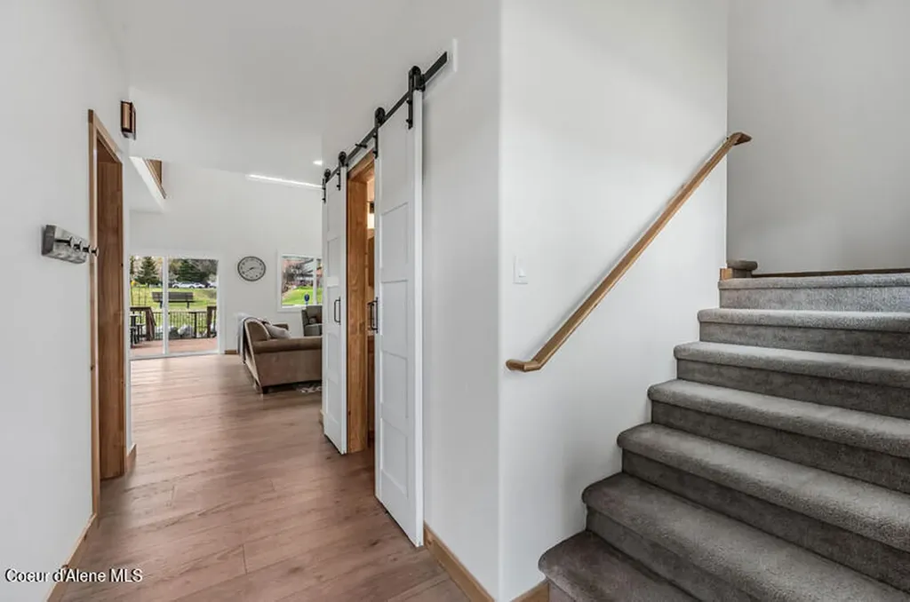 103-B Chardonnay Drive Blanchard ID 83804