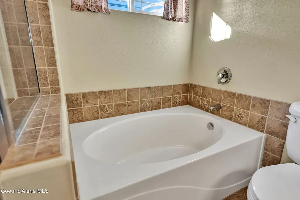 2529 W Polo Green Avenue Post Falls ID 83854