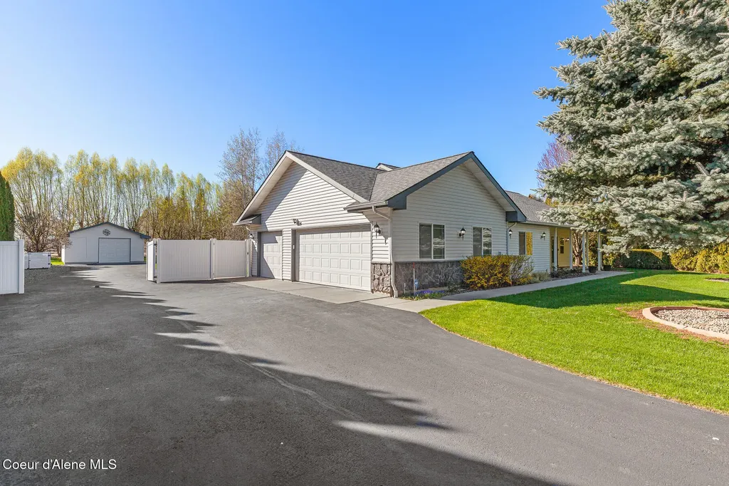 2529 W Polo Green Avenue Post Falls ID 83854