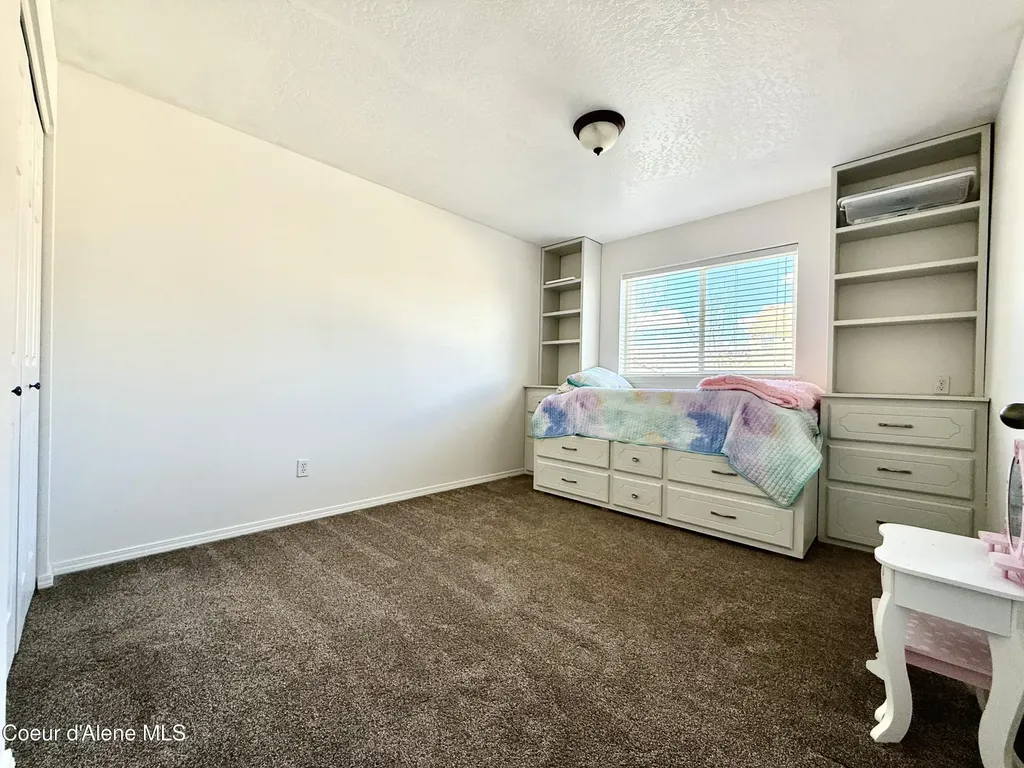 2887 W Cranberry Avenue Hayden ID 83835
