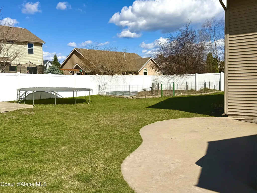 2887 W Cranberry Avenue Hayden ID 83835