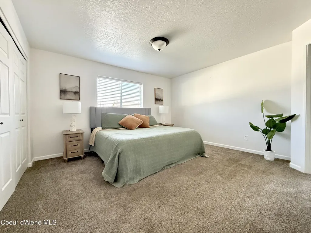 2887 W Cranberry Avenue Hayden ID 83835