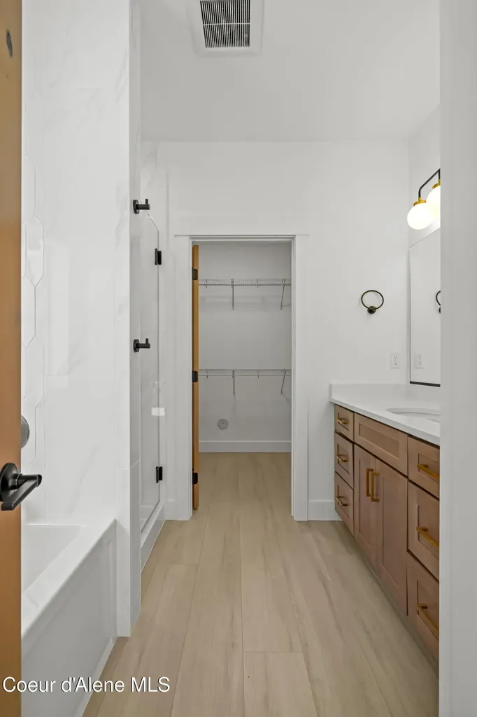 7838 E Autry Lane Athol ID 83801