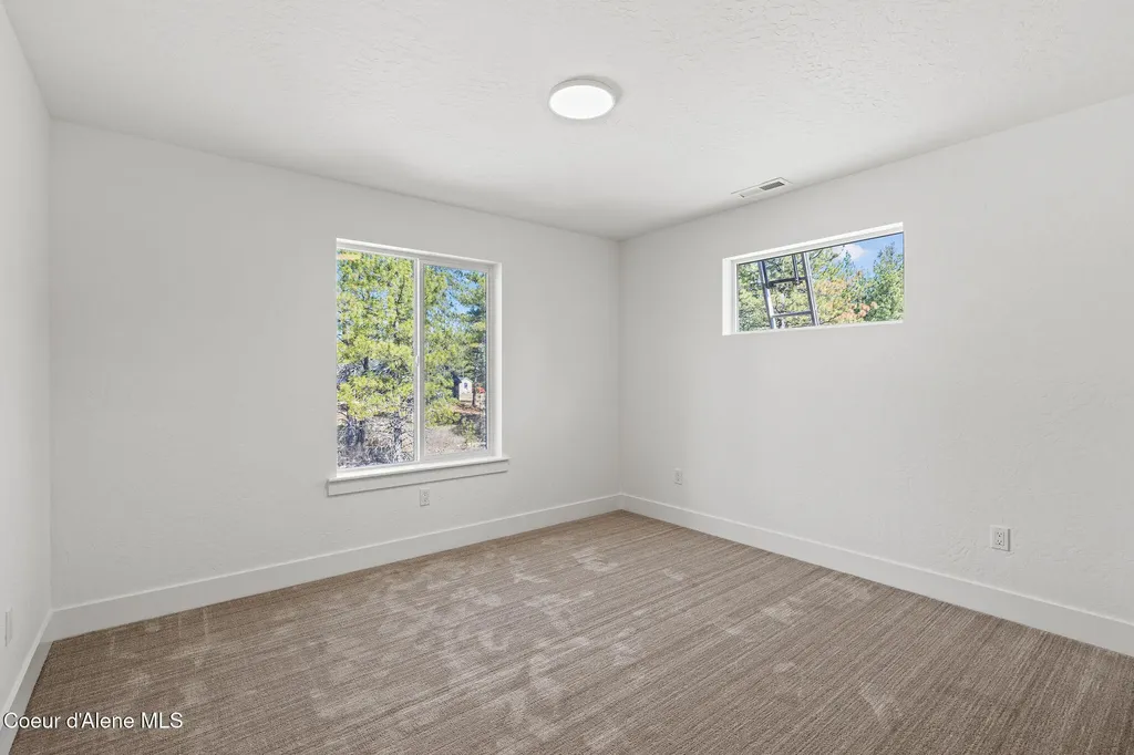7838 E Autry Lane Athol ID 83801