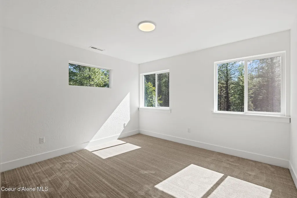 7838 E Autry Lane Athol ID 83801