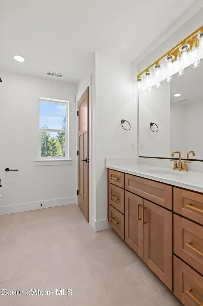 7838 E Autry Lane Athol ID 83801