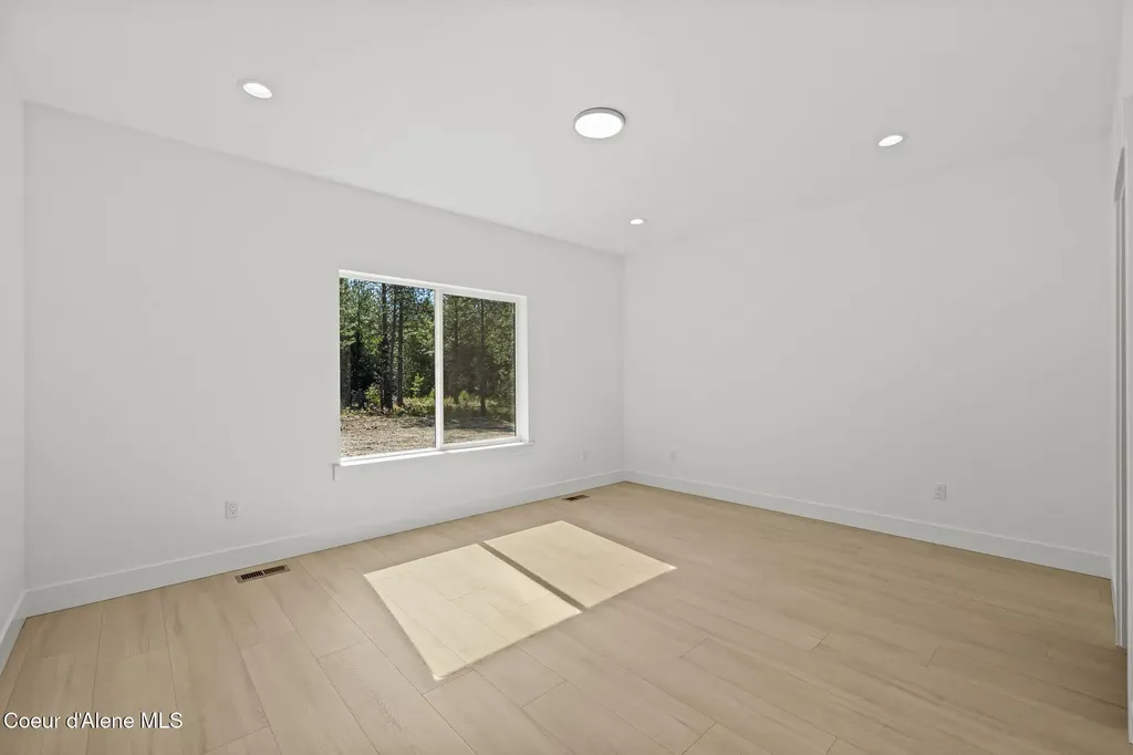 7838 E Autry Lane Athol ID 83801