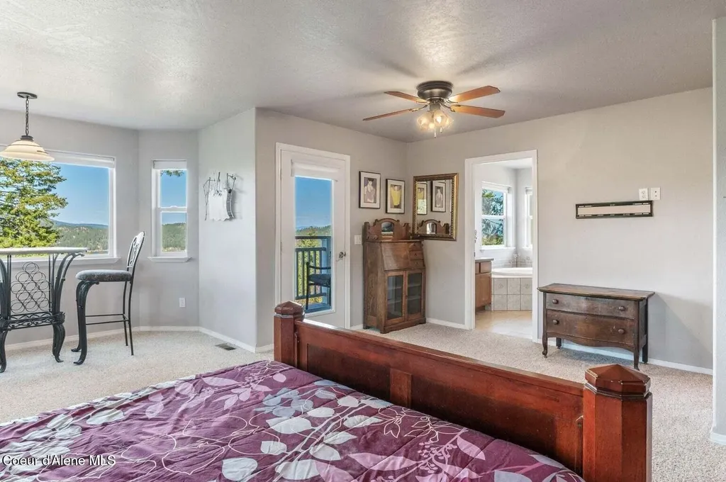 9798 N Willowherb Court Hauser ID 83854