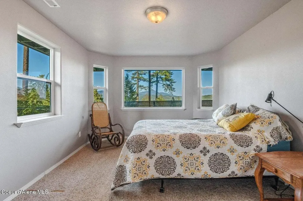 9798 N Willowherb Court Hauser ID 83854