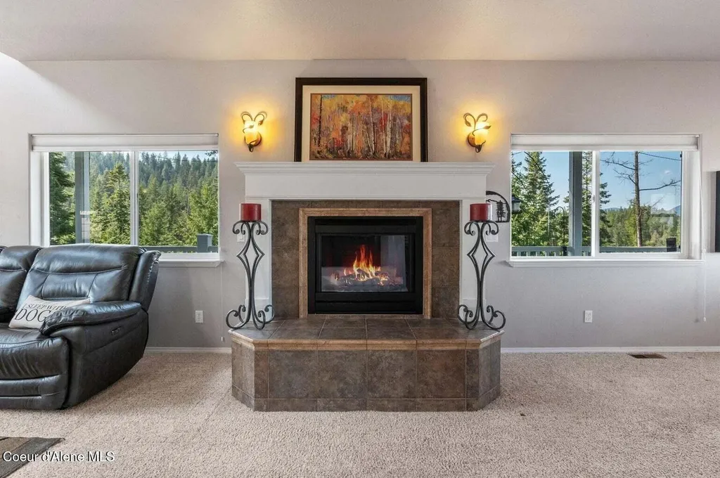 9798 N Willowherb Court Hauser ID 83854