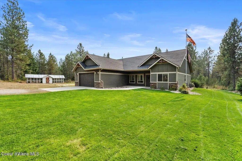 23210 N Massif Road Rathdrum ID 83858