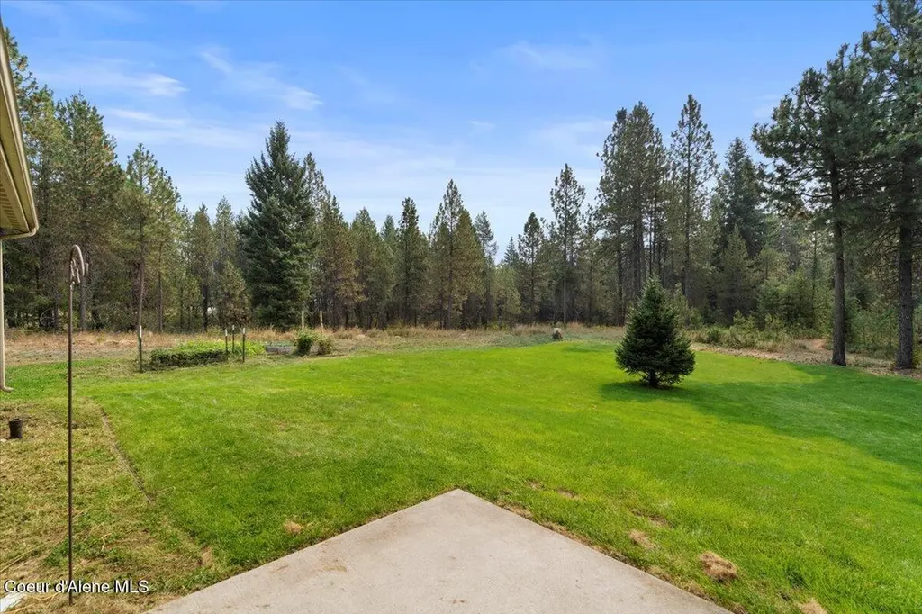 23210 N Massif Road Rathdrum ID 83858