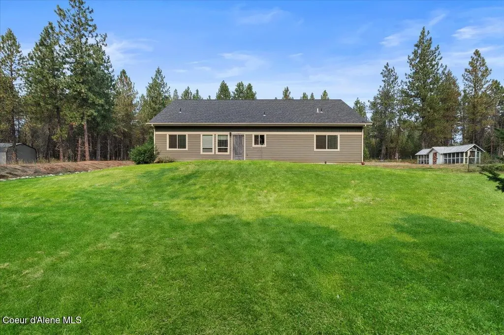 23210 N Massif Road Rathdrum ID 83858