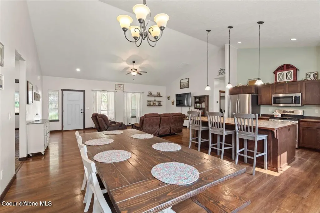 23210 N Massif Road Rathdrum ID 83858
