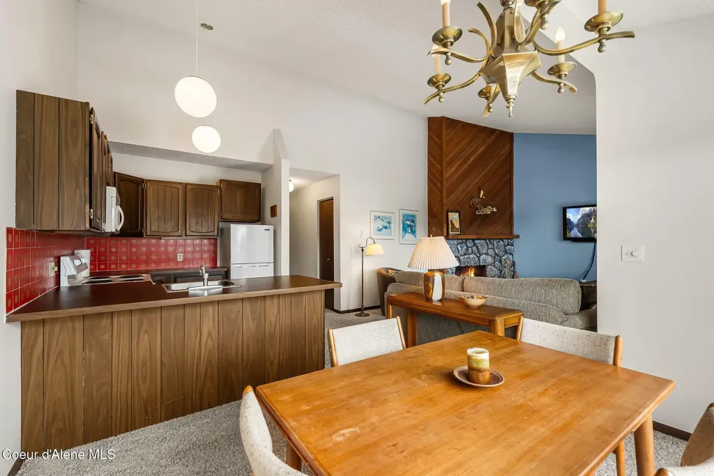 8766 Schweitzer Mountain Road Sandpoint ID 83864