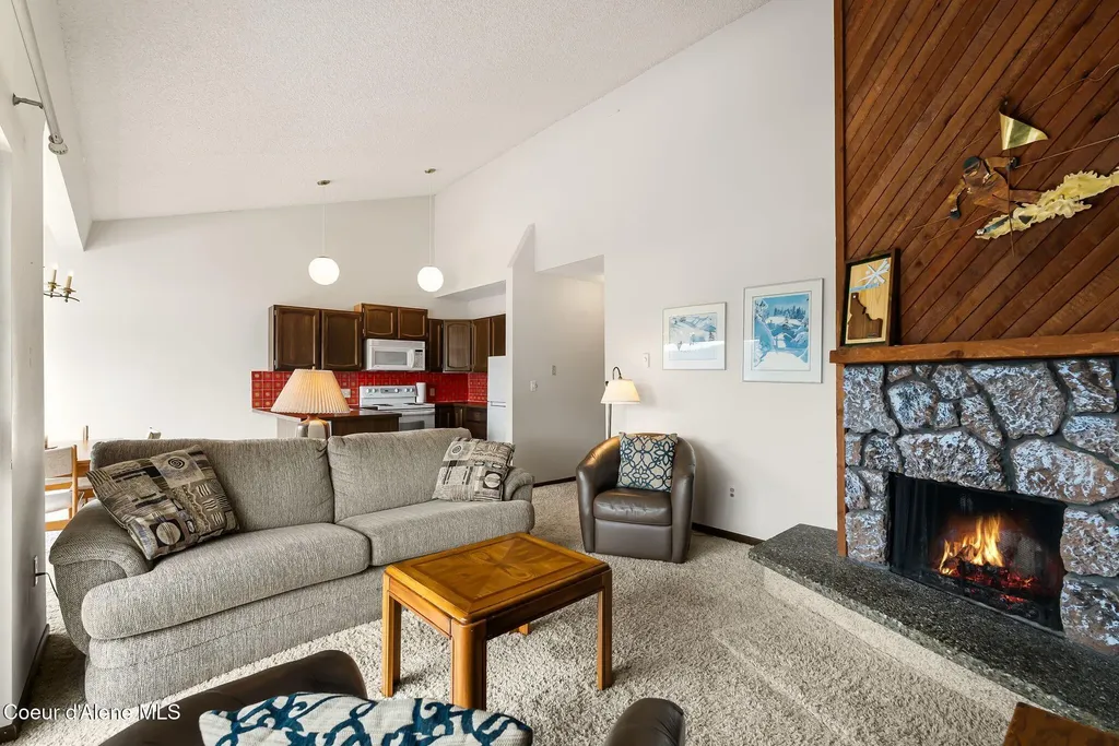 8766 Schweitzer Mountain Road Sandpoint ID 83864