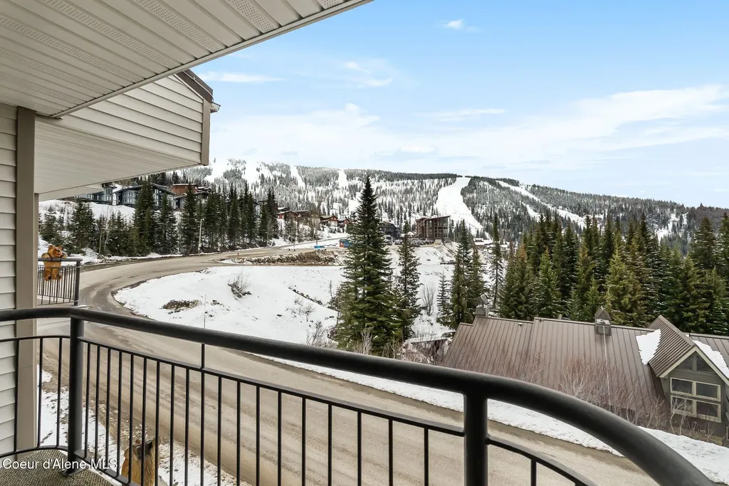 8766 Schweitzer Mountain Road Sandpoint ID 83864