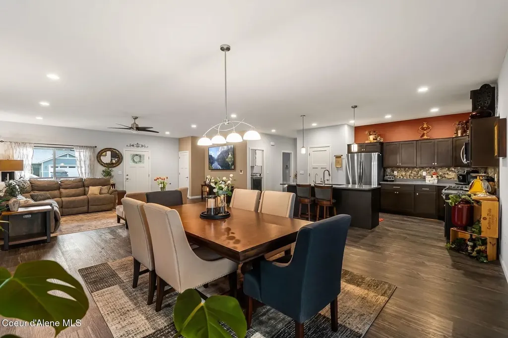 195 Carnelian Avenue Ponderay ID 83852