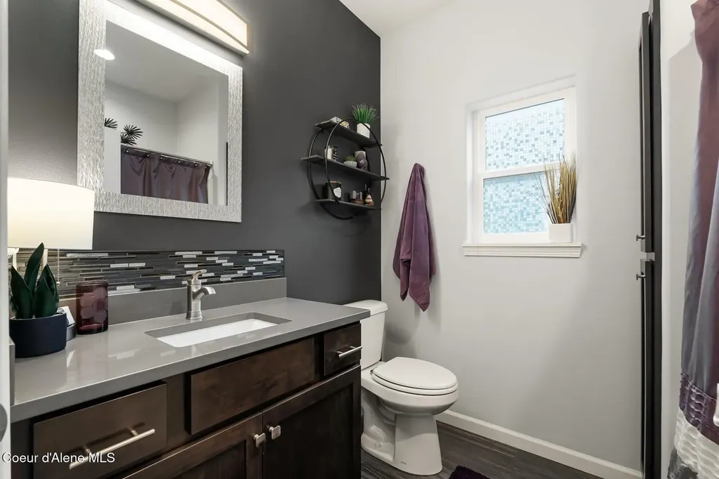 195 Carnelian Avenue Ponderay ID 83852