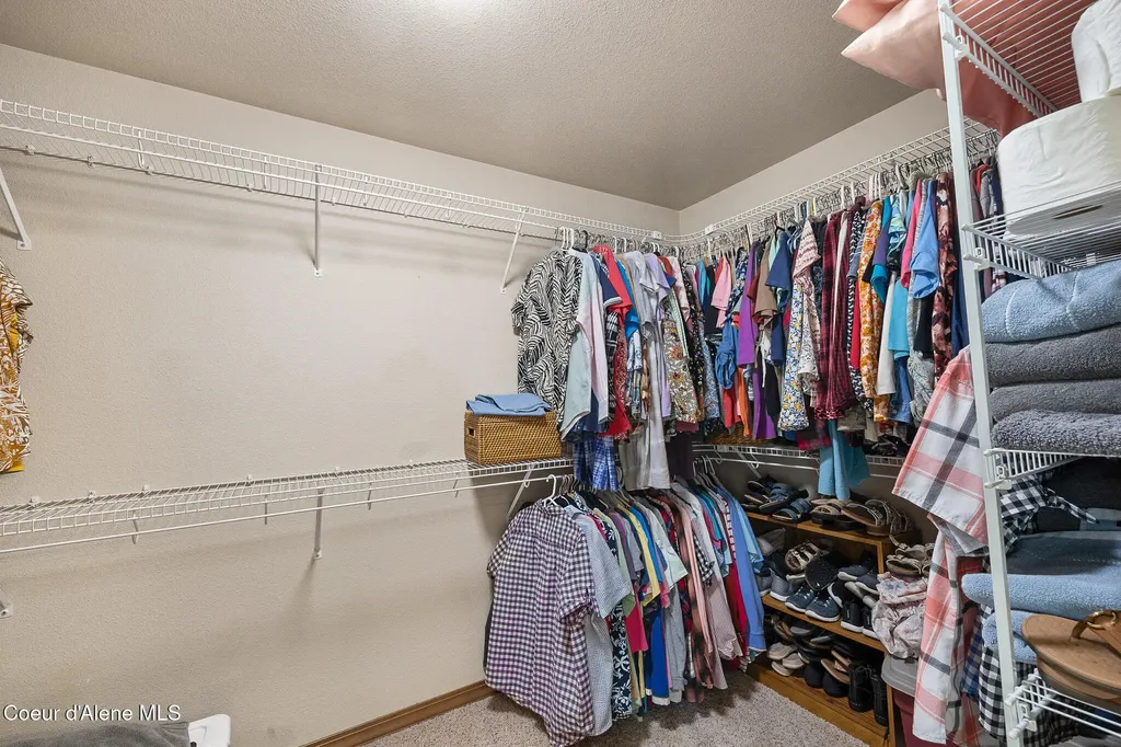 2899 N Radiant Star Road Post Falls ID 83854