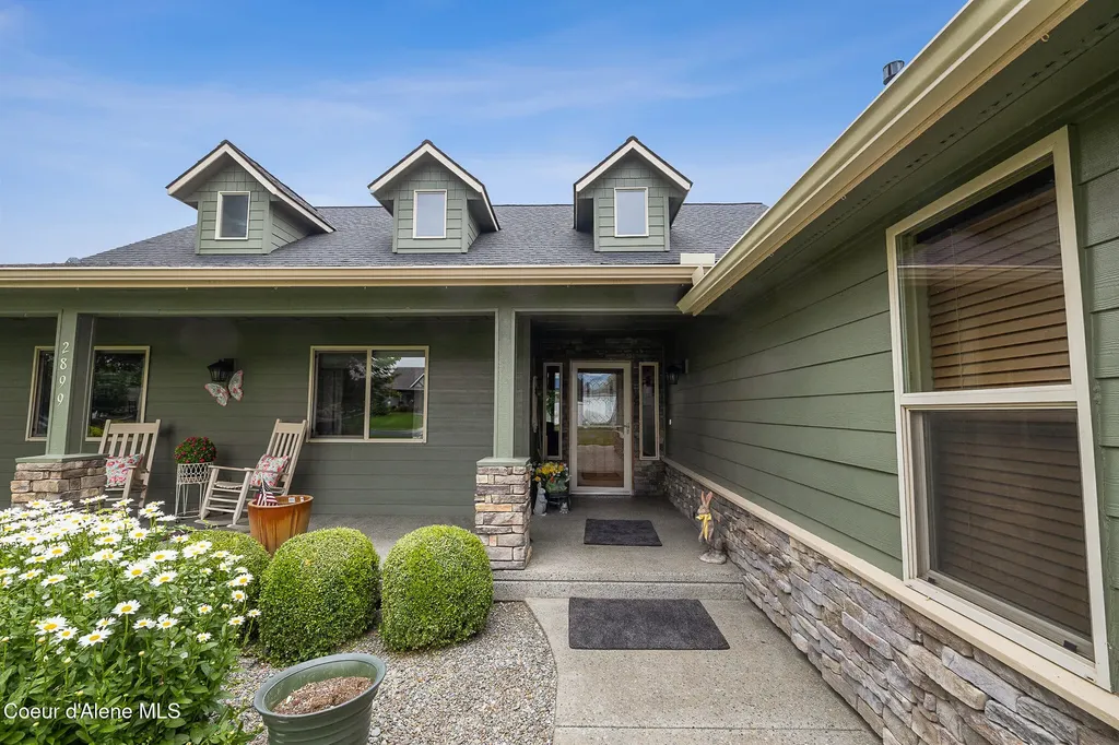 2899 N Radiant Star Road Post Falls ID 83854
