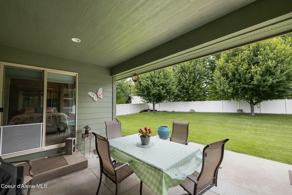 2899 N Radiant Star Road Post Falls ID 83854