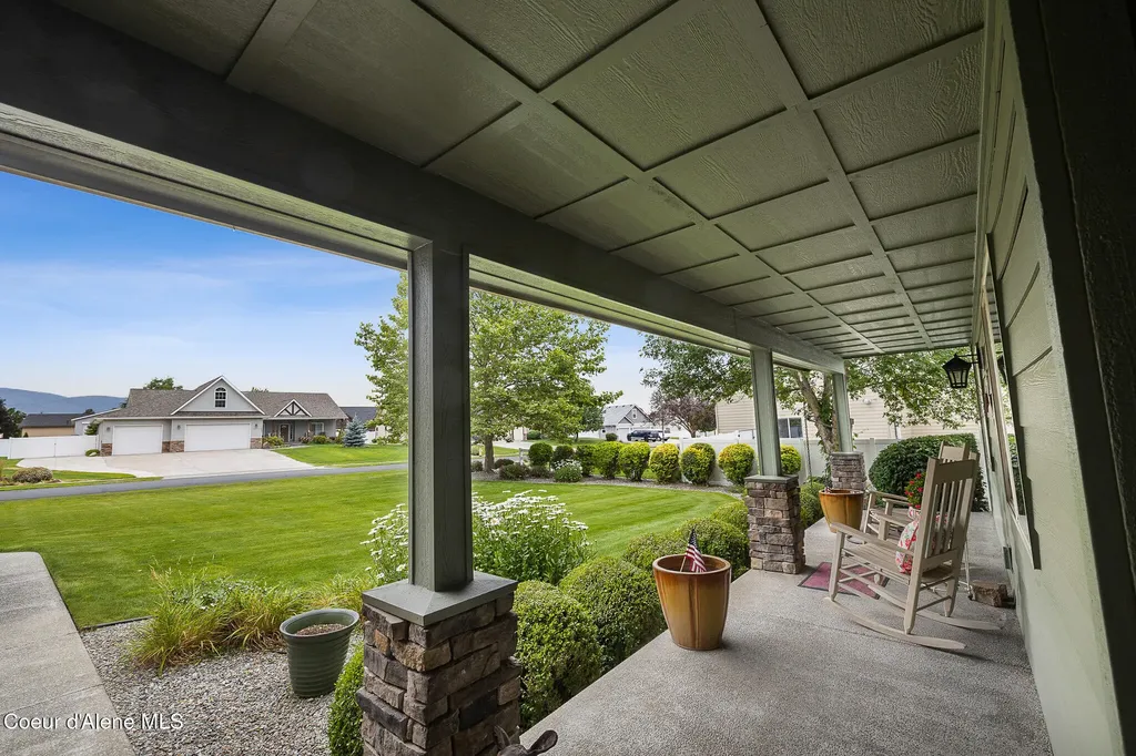 2899 N Radiant Star Road Post Falls ID 83854