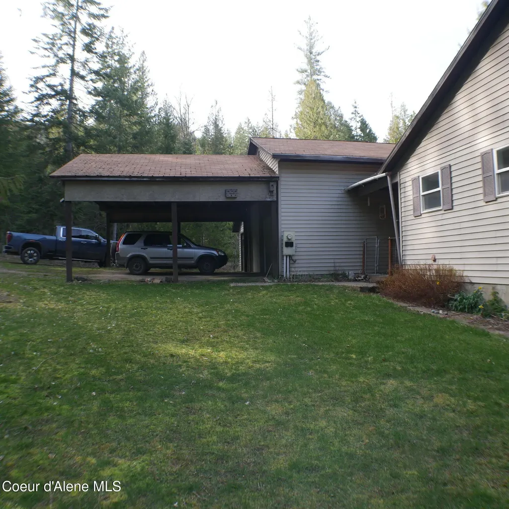 290 Stony Ridge Lane St. Maries ID 83861