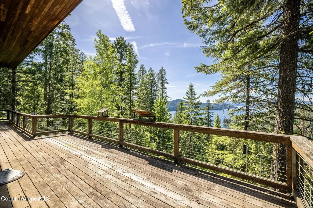 3463 E Sunset Drive Harrison ID 83833