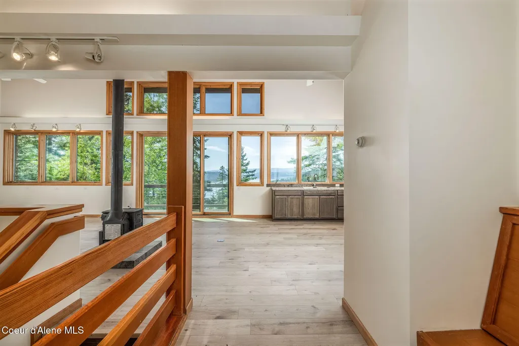 3463 E Sunset Drive Harrison ID 83833
