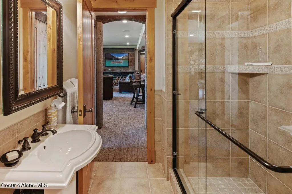 477 Big Pine Drive - 5.6 Acres Sagle ID 83860