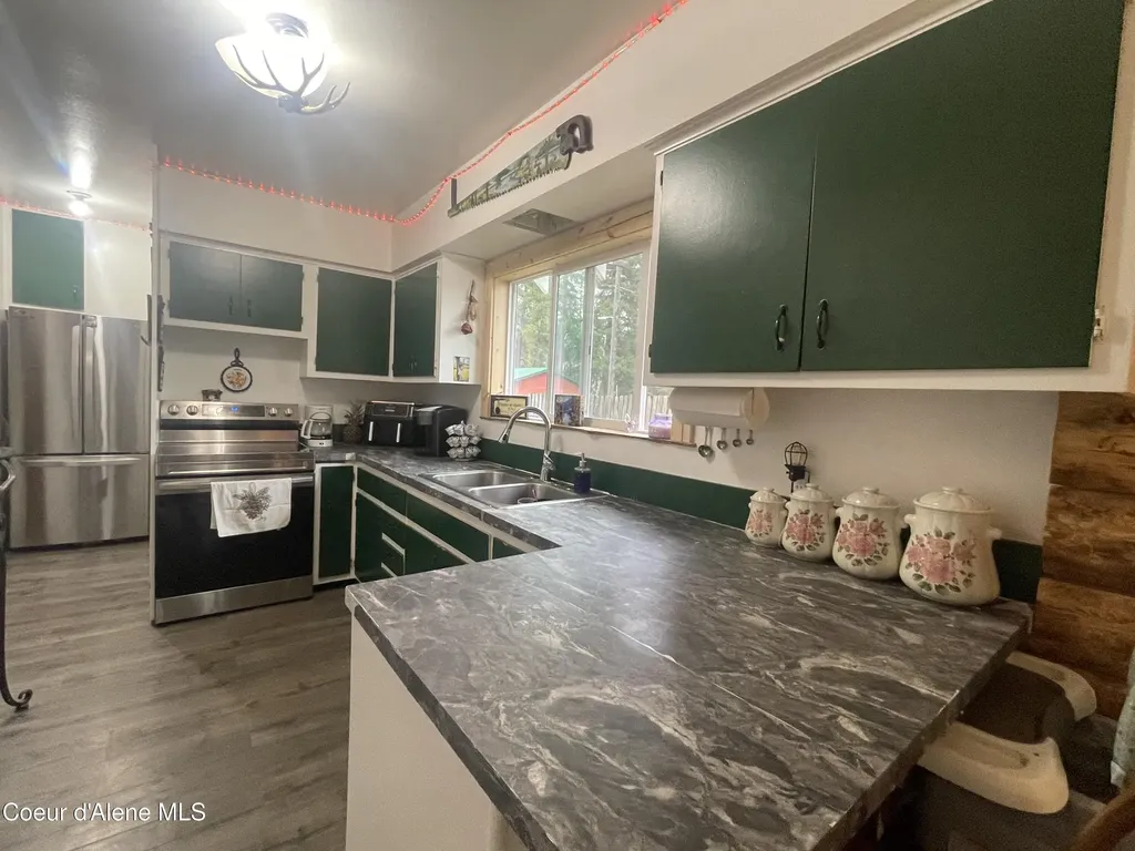 131 Electric Avenue Moyie Springs ID 83845