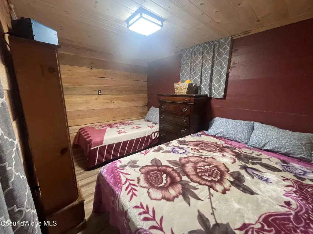 131 Electric Avenue Moyie Springs ID 83845