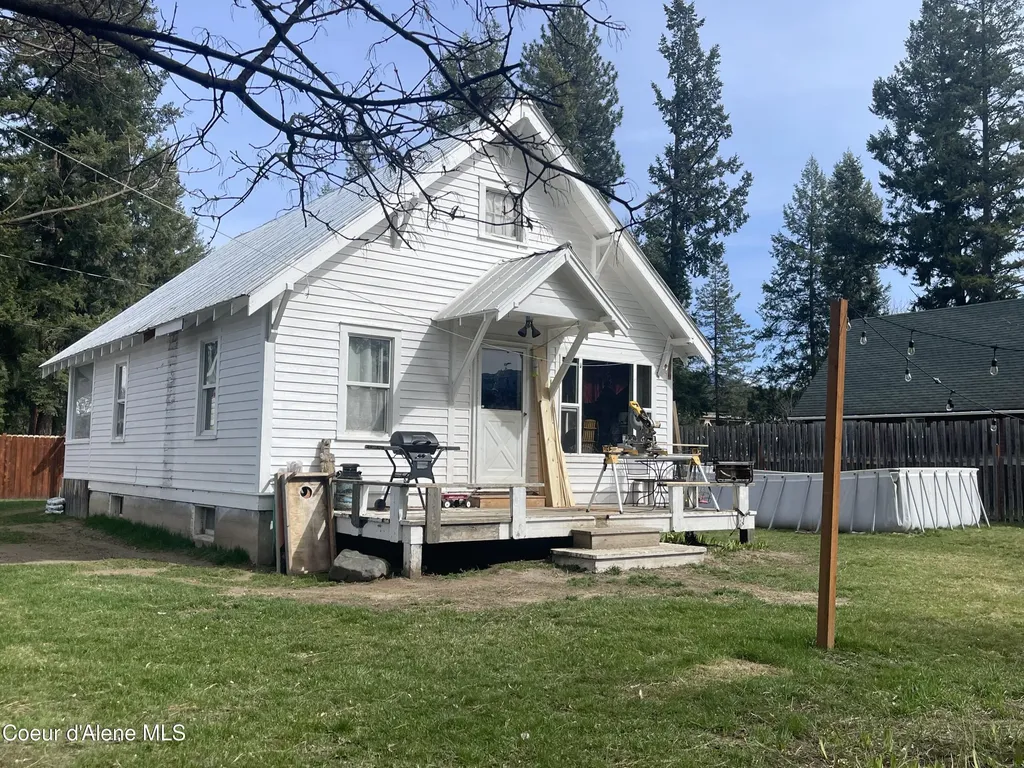 131 Electric Avenue Moyie Springs ID 83845