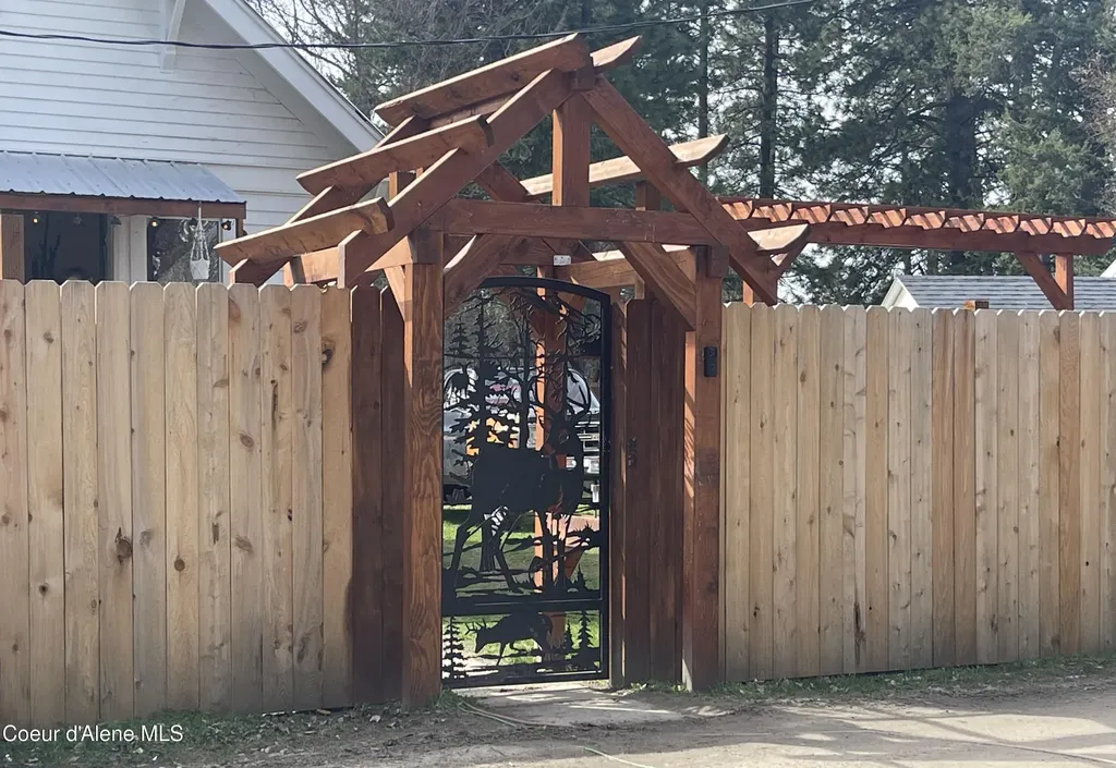 131 Electric Avenue Moyie Springs ID 83845
