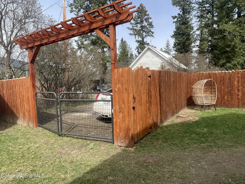 131 Electric Avenue Moyie Springs ID 83845