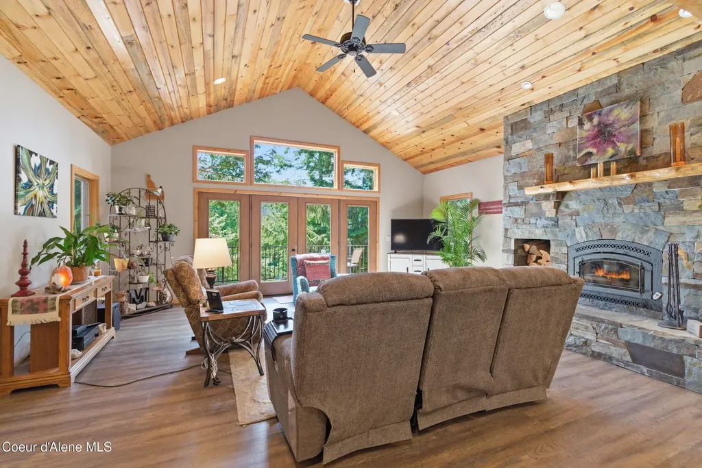 1029 Sun Valley Drive Careywood ID 83809
