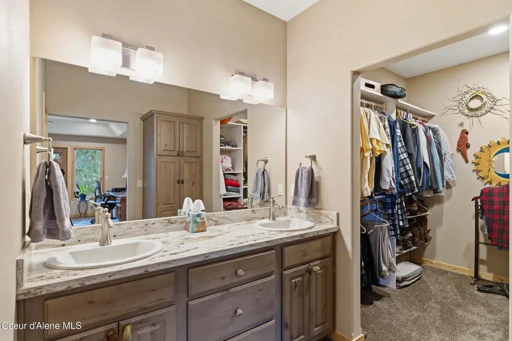 1029 Sun Valley Drive Careywood ID 83809